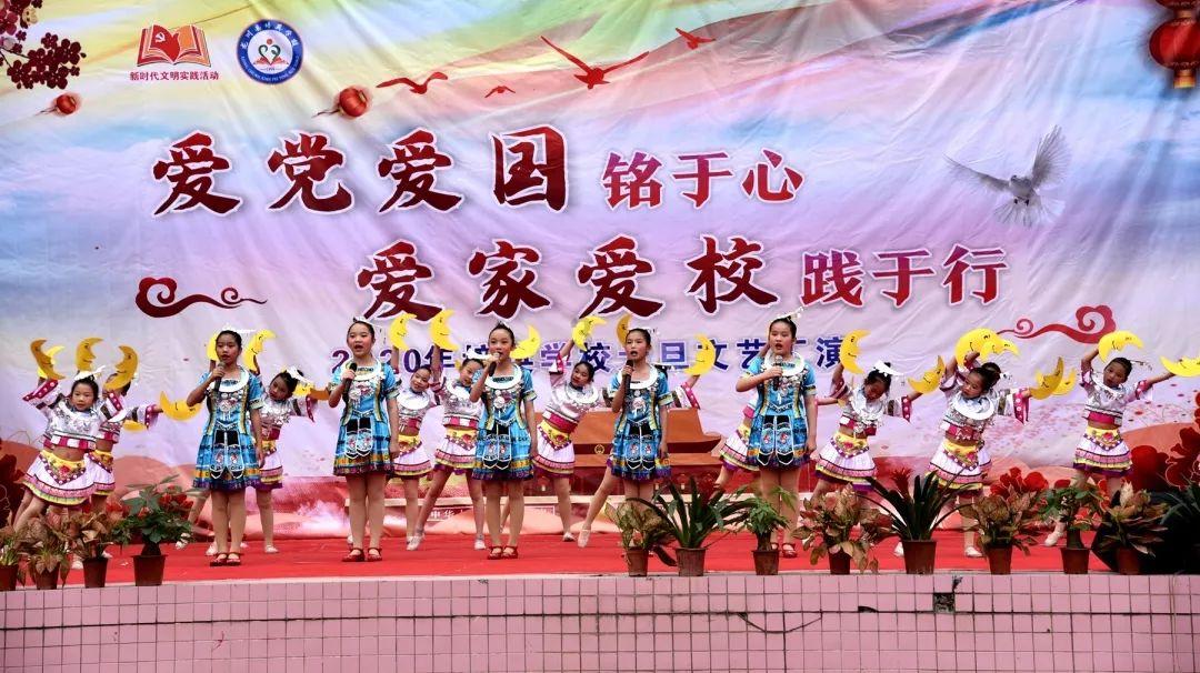 为什么胸部会胀痛？游戏画面